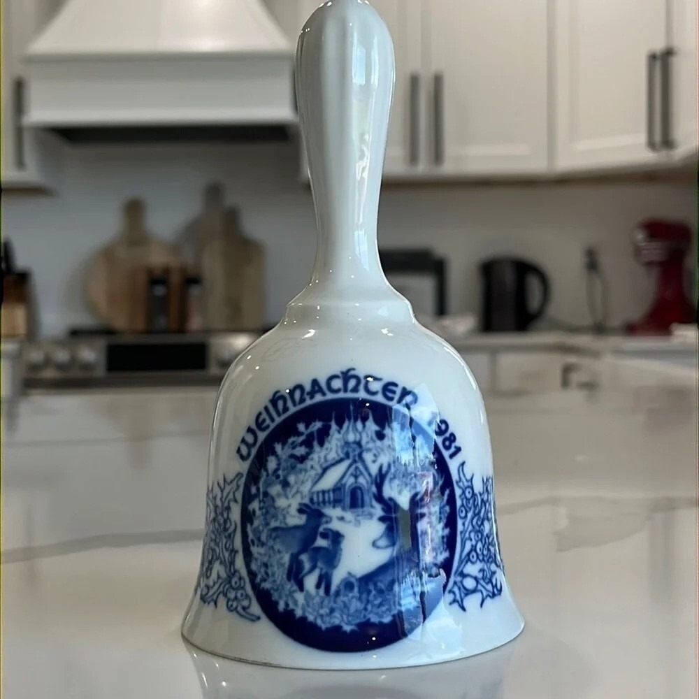 Vintage Schumann‎ Imperial 1981 collector bell blue white Germany Deer winter